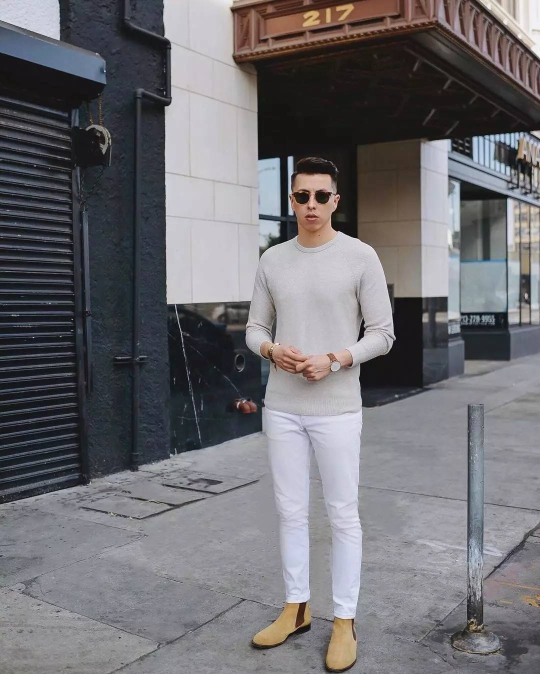 不穿运动鞋好不好,不穿运动鞋就练不好体育了吗