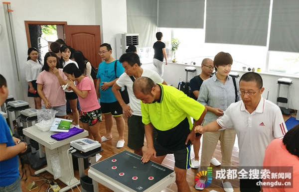 全搜索带大家开“运动处方”有人几乎每项测试都拿满分