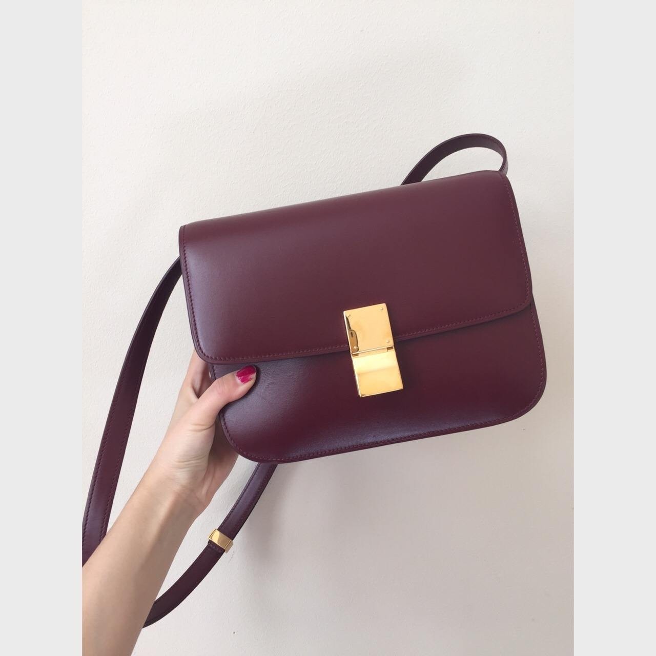 为什么每个女人都拥有一个钻戒,为什么女人都想拥有celine