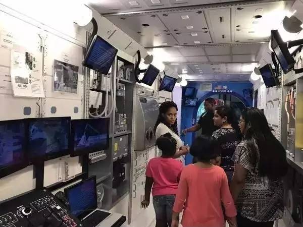 震撼｜NASA进中国了！把整个太阳系都摆到你面前，每个人都可以享受宇航员的特权