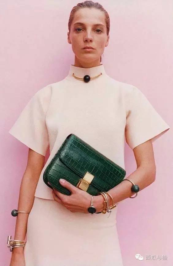 为什么每个女人都拥有一个钻戒,为什么女人都想拥有celine