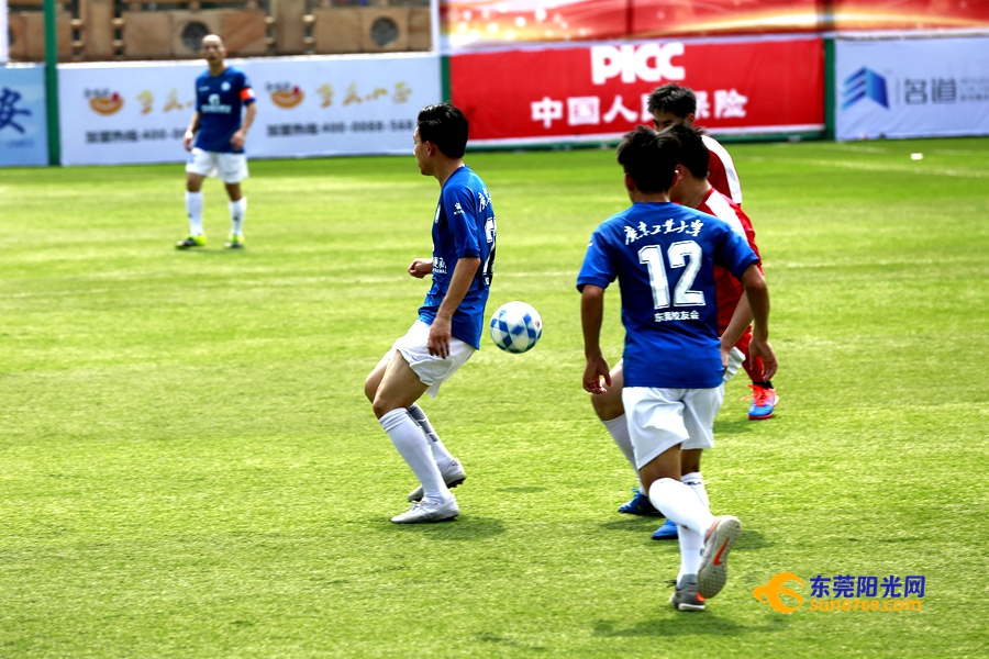 校友齐聚燃热血青春第二届东莞全国高校校友足球联赛开波
