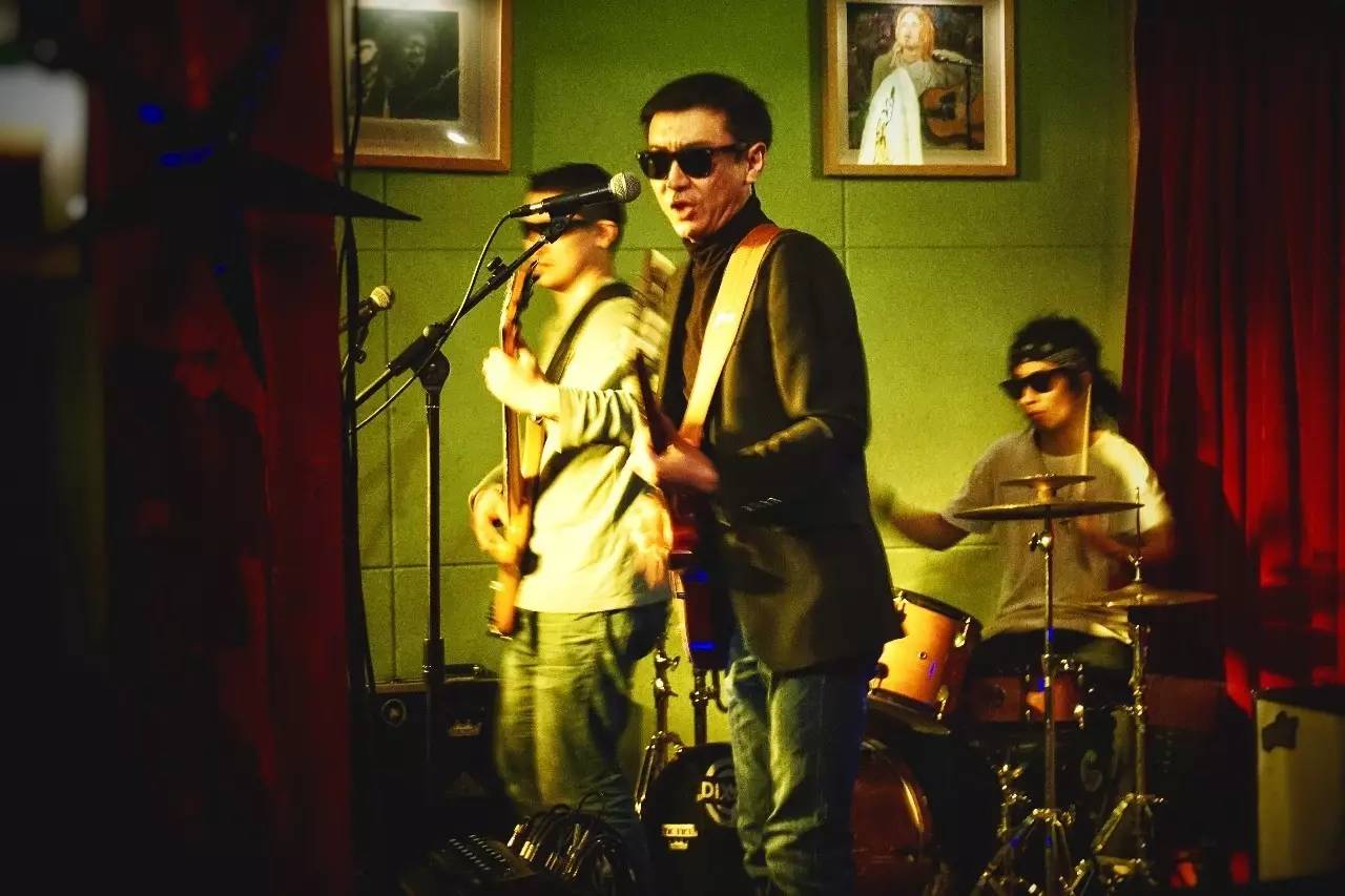 音乐家素描,摇滚乐手艺术照