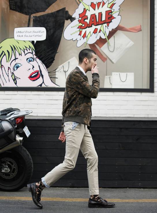 不穿运动鞋好不好,不穿运动鞋就练不好体育了吗