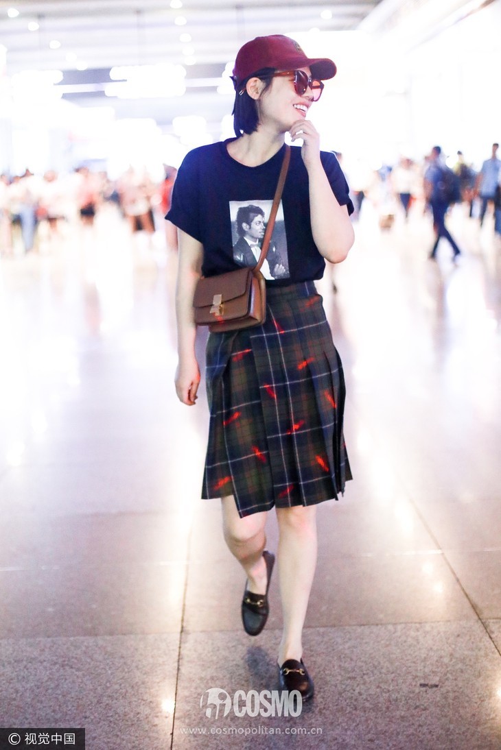 杨幂和马思纯,杨幂下半身失踪西装