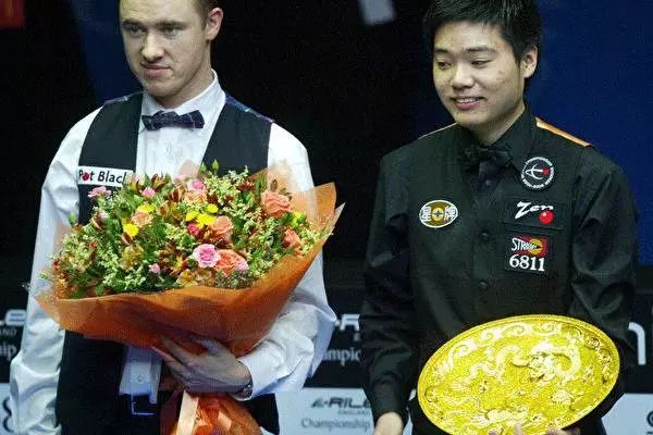 丁俊晖国内台球故事,丁俊晖缔造克鲁斯堡惨案