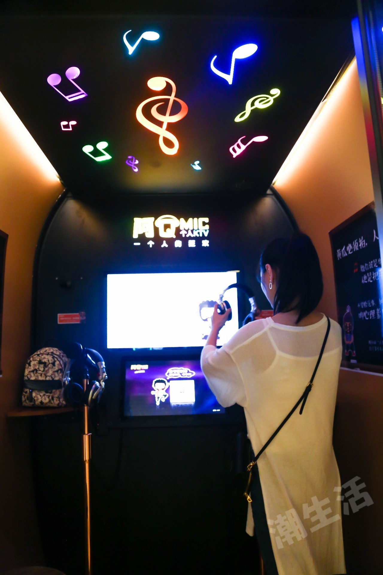 成都哪些商场有迷你ktv,商场迷你ktv玻璃房隔音