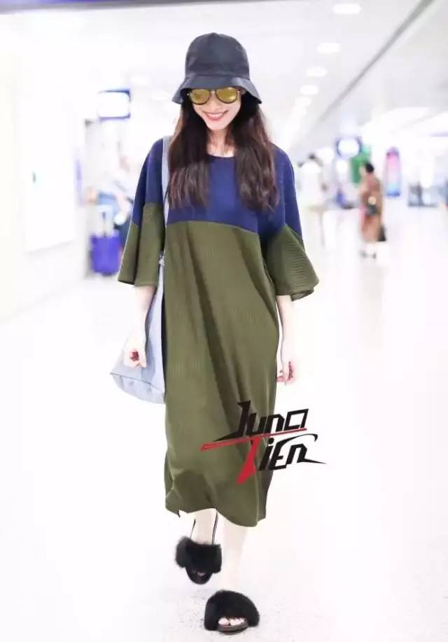 当倪妮赵丽颖同框,赵丽颖倪妮穿背带裤