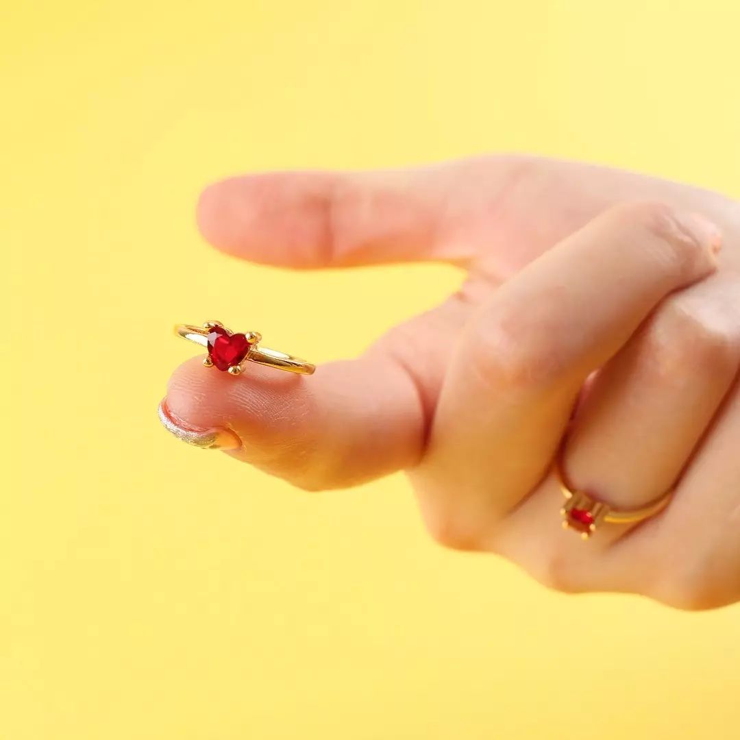 韩国今年流行的饰品,今年最火的高端饰品