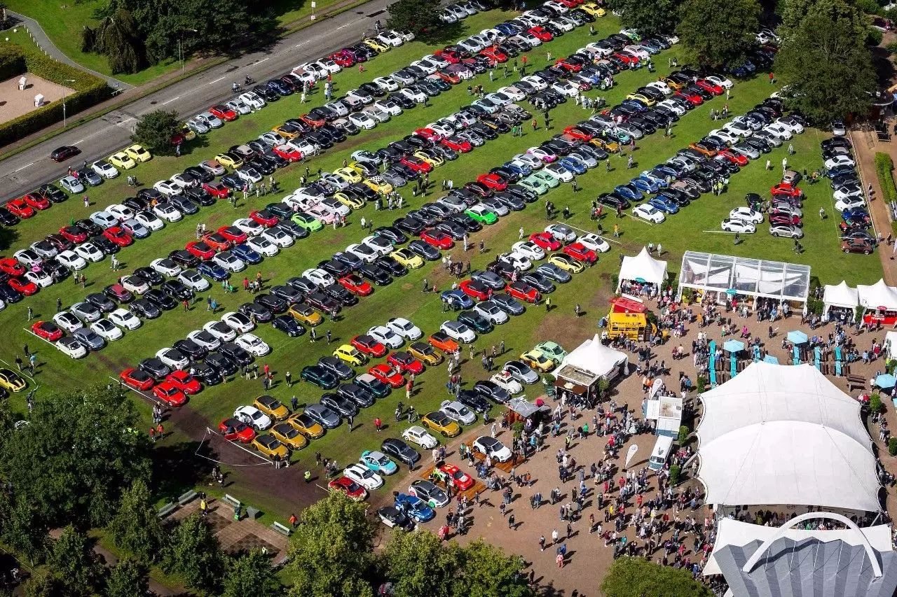 从辉腾到e-Golf，电气化翻新透明工厂