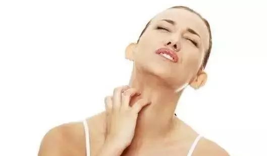 皮肤瘙痒小水泡是怎么回事,脚皮肤小水泡瘙痒怎么回事