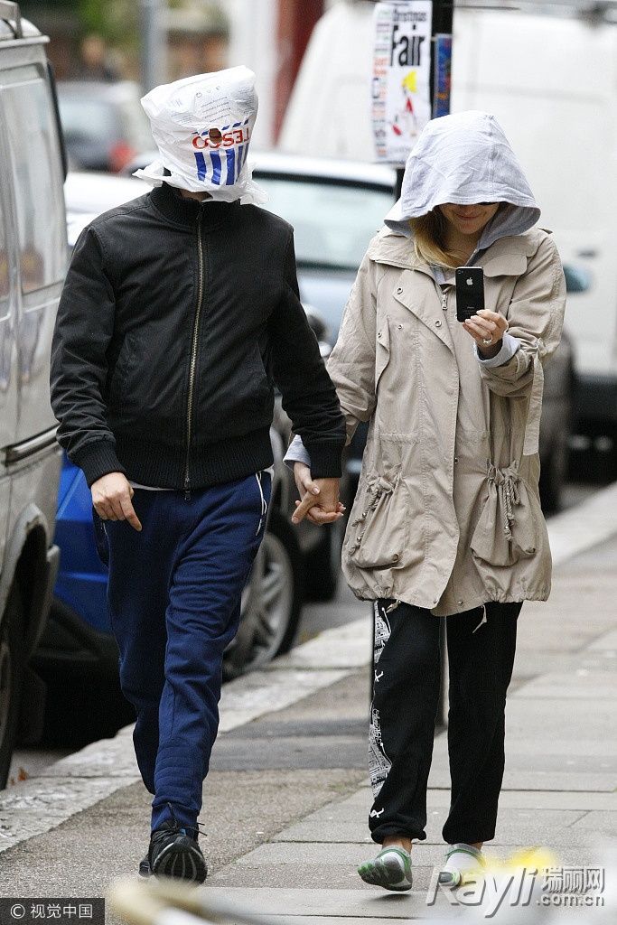 躲镜头的女星,躲镜头迪丽热巴