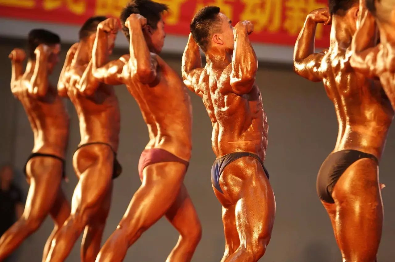 健美比赛最具有肌肉感的造型,传统健美比赛肌肉男