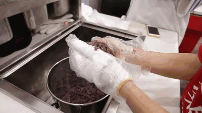 还吃啥子小面！称霸魔都25年的网红饭团杀来重庆，7块钱就能胀翻！