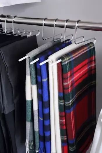 衣架选不好，你的贵衣服都毁了！