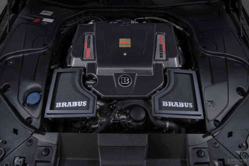 宸村崥鏂痳ocket900鏁炵璺戣溅,鍑棆streetscrambler900娴嬭瘎