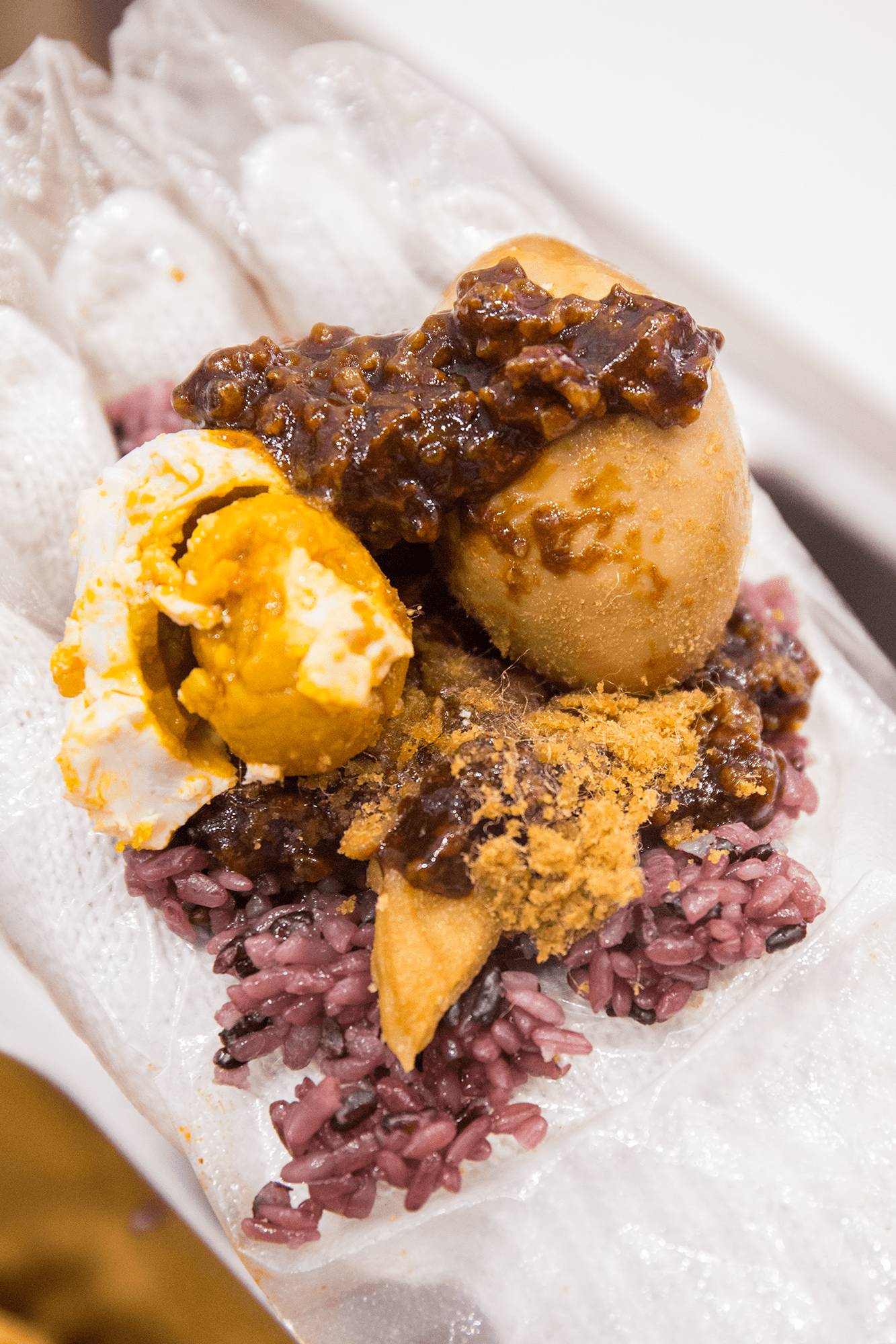 还吃啥子小面！称霸魔都25年的网红饭团杀来重庆，7块钱就能胀翻！