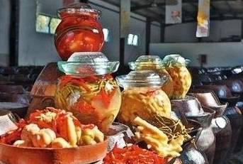 一岁男孩吃了它后停止发育,男孩吃鸡蛋太多却全身发青