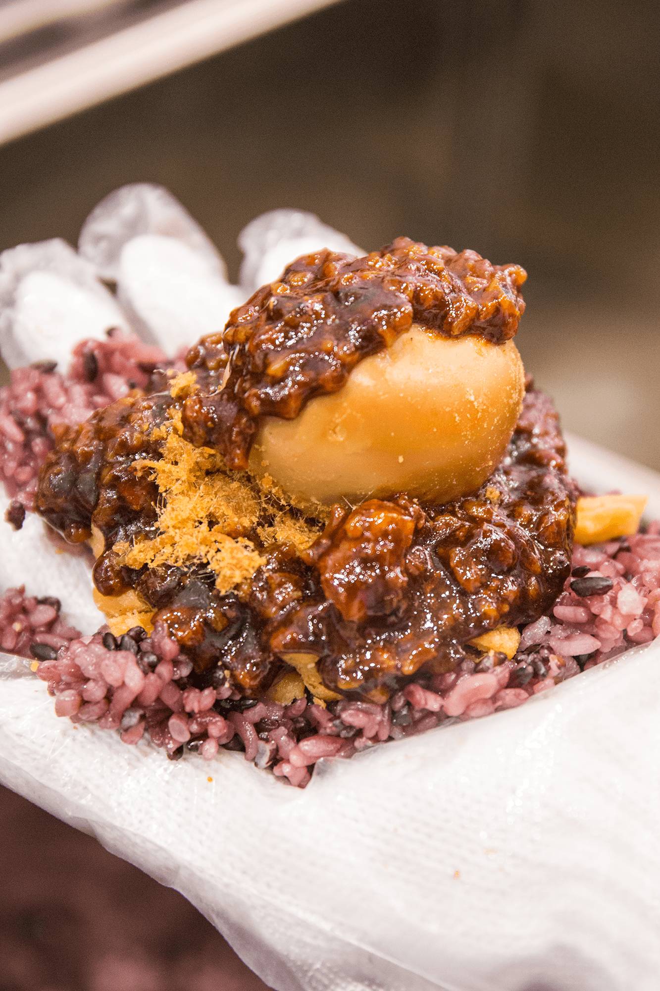 还吃啥子小面！称霸魔都25年的网红饭团杀来重庆，7块钱就能胀翻！