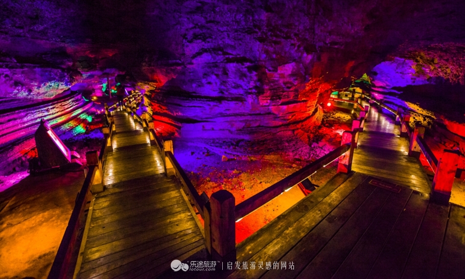 火山口探秘完整视频,镜泊湖地下森林火山口