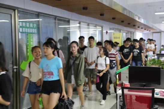 「创业之火，可以燎原」火星计划校园行｜广西大学回顾录