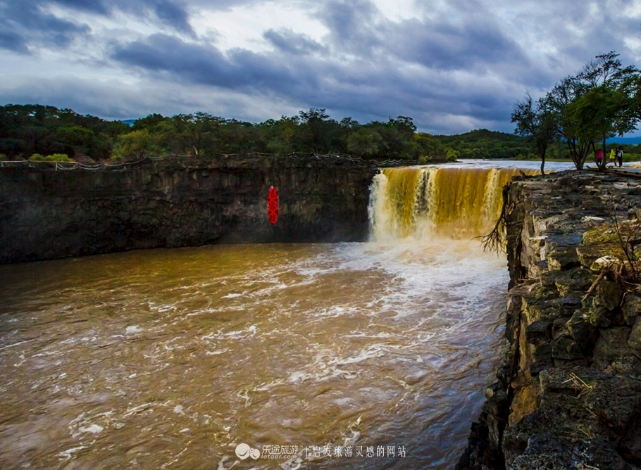 火山口探秘完整视频,镜泊湖地下森林火山口