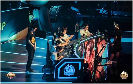 移动电竞和电脑电竞,90后00后电竞