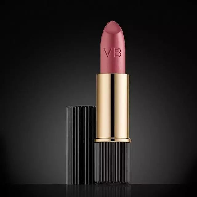 rihanna彩妆,rihanna彩妆产品