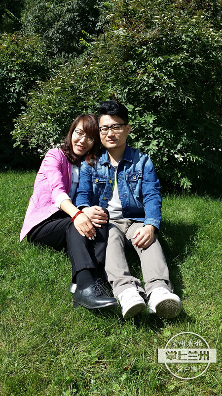 “爱在兰大”校友集体婚礼婚龄最短夫妇：博士男牵手女学霸