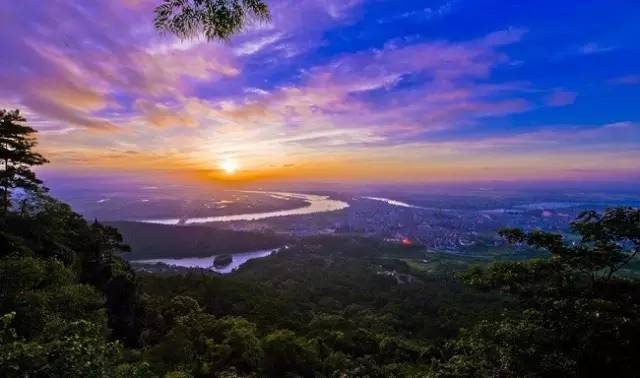 广西的地质奇观,广西喀斯特山里的奇观