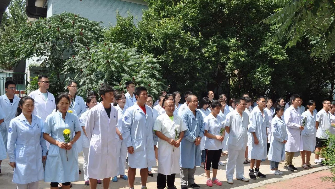 这是一场特殊的葬礼,这是一场特殊的婚礼看哭了数万人