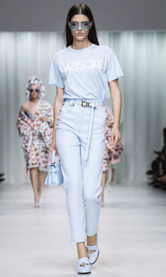 热巴米兰献T台首秀，华丽变身西西里公主｜时装周