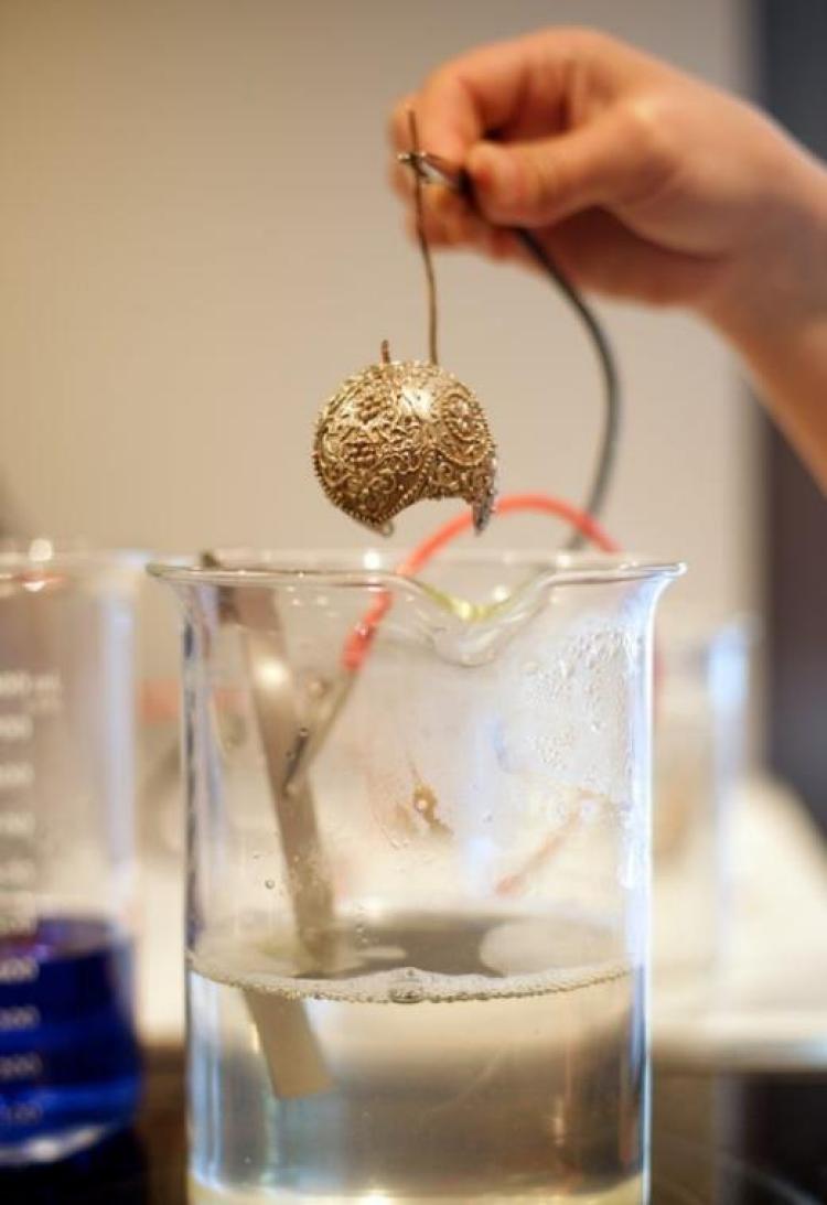 200万的人偶娃娃惊艳范爷订婚场！还有这些贵到流泪的手工美娃，你想买吗？！