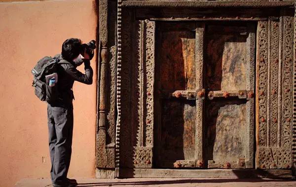 不止眼前的苟且还有远方的苟且,生活不止眼前的苟且还有远方英文
