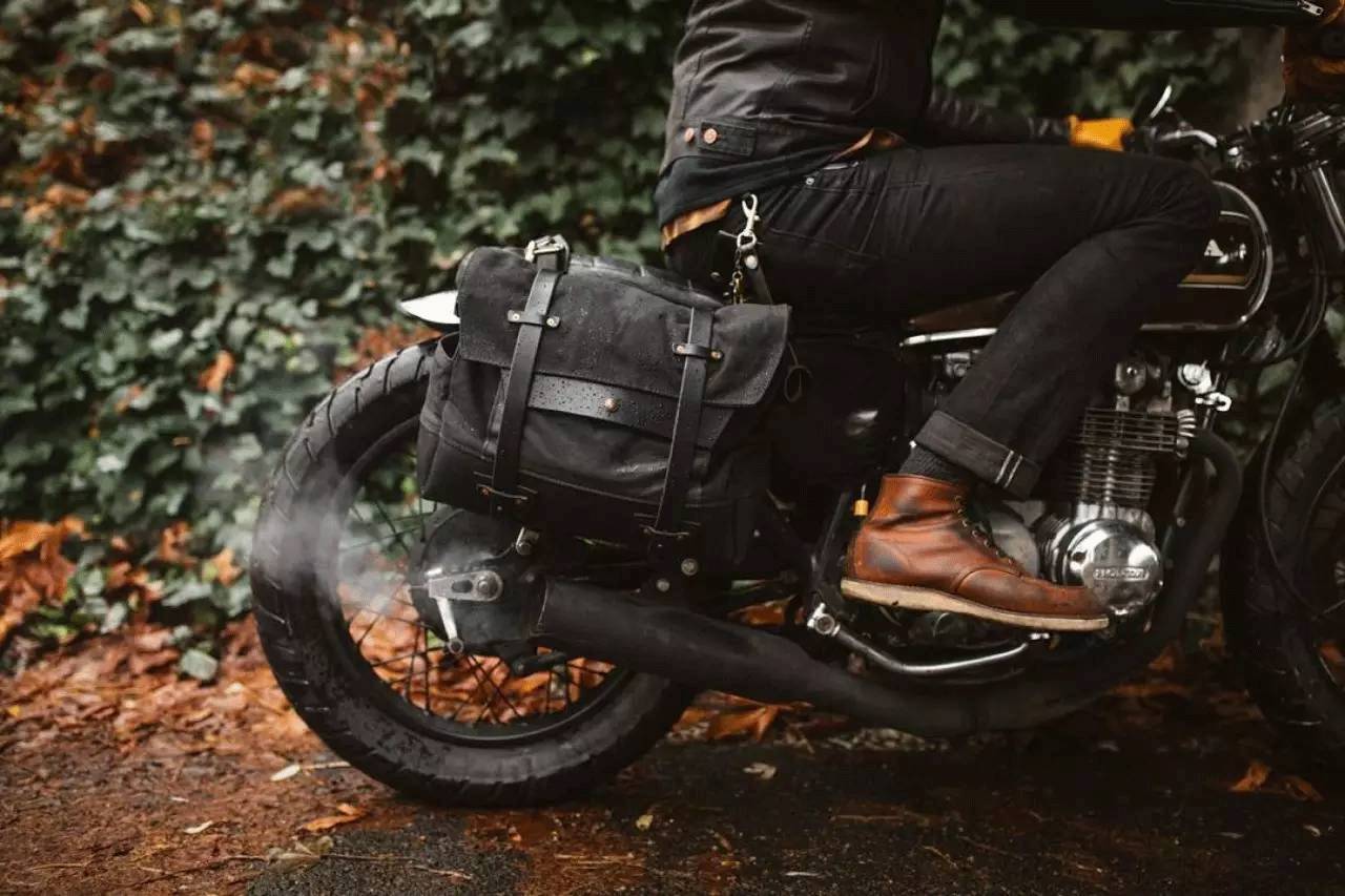 在姑娘眼中，你的鞋品决定了你的床品｜基本款