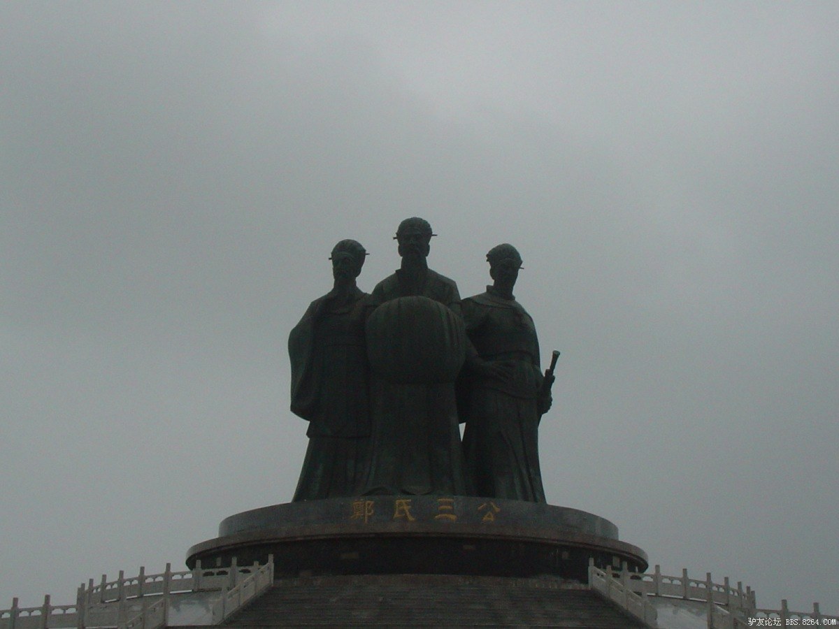 一个人一台车到西藏,一个人一辆车直通拉萨