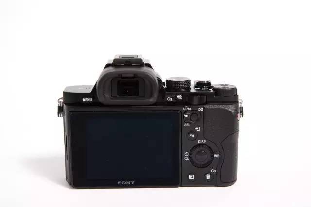 微单单反到底哪个更适合摄影新手,24款微单和单反相机推荐