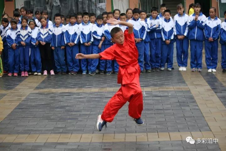 武山县城关镇第四小学运动会,武山县21届中小学生运动会开幕式
