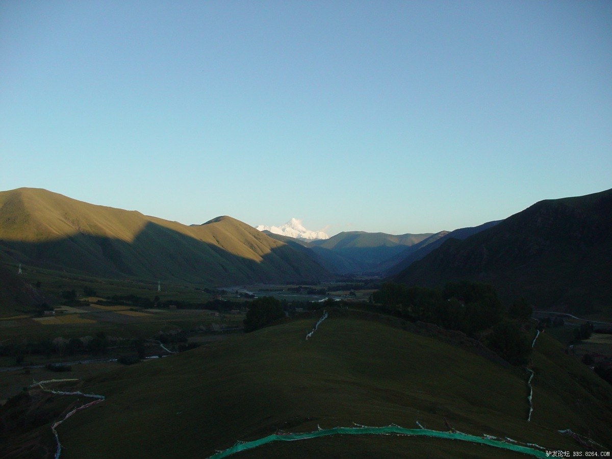 一个人一台车到西藏,一个人一辆车直通拉萨