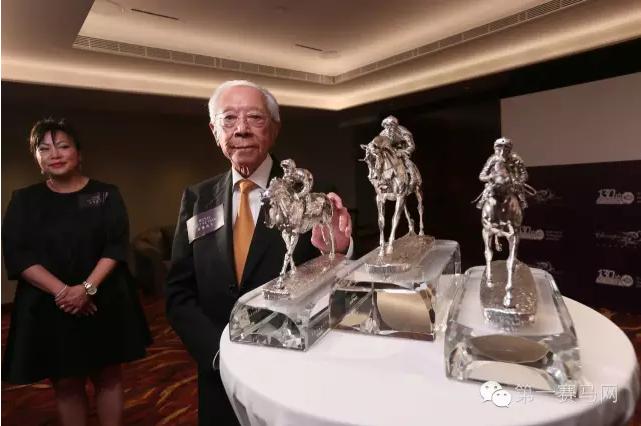 香港冠军马王,香港马拉松冠军颁奖仪式