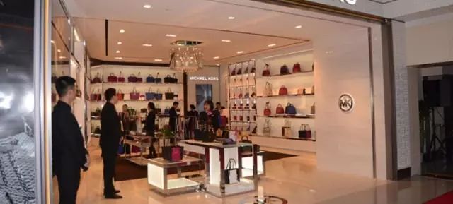 海南免税店必买10件东西便宜实惠,海南免税店购物省钱攻略来袭