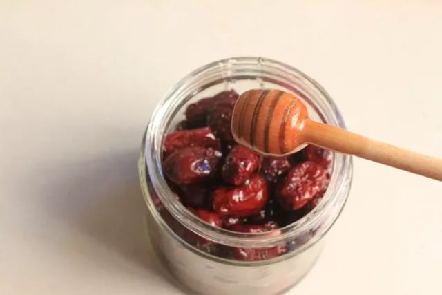 红枣的吃法你们还不知道吧,红枣怎么吃又硬又好吃