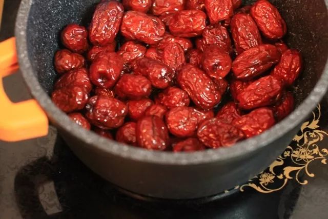 红枣的吃法你们还不知道吧,红枣怎么吃又硬又好吃