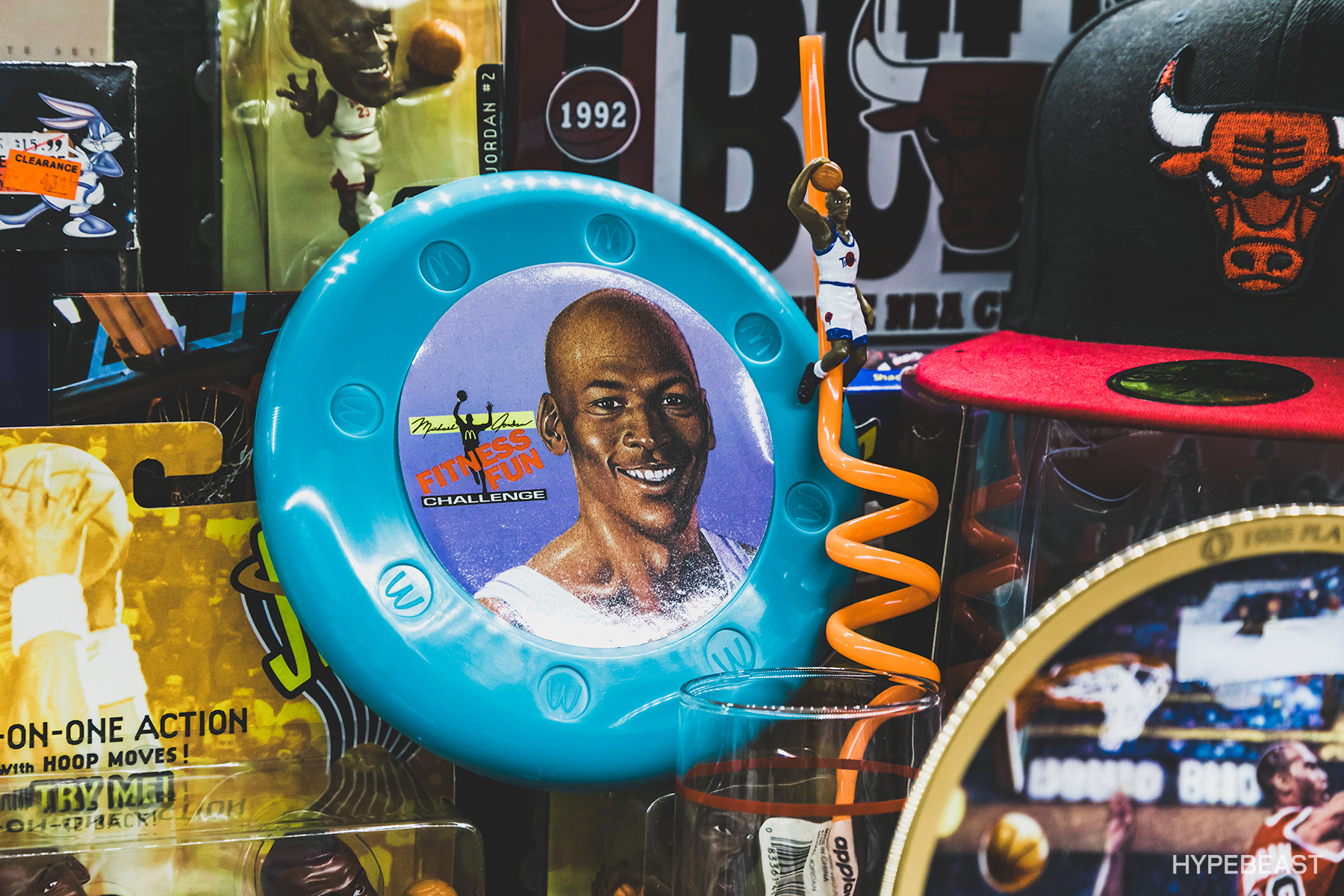 把鞋子做成藏品,nike球鞋展示柜