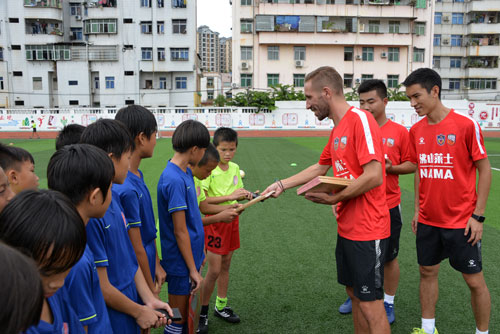 足球运动员萨马兰奇,萨马兰奇中国校园足球