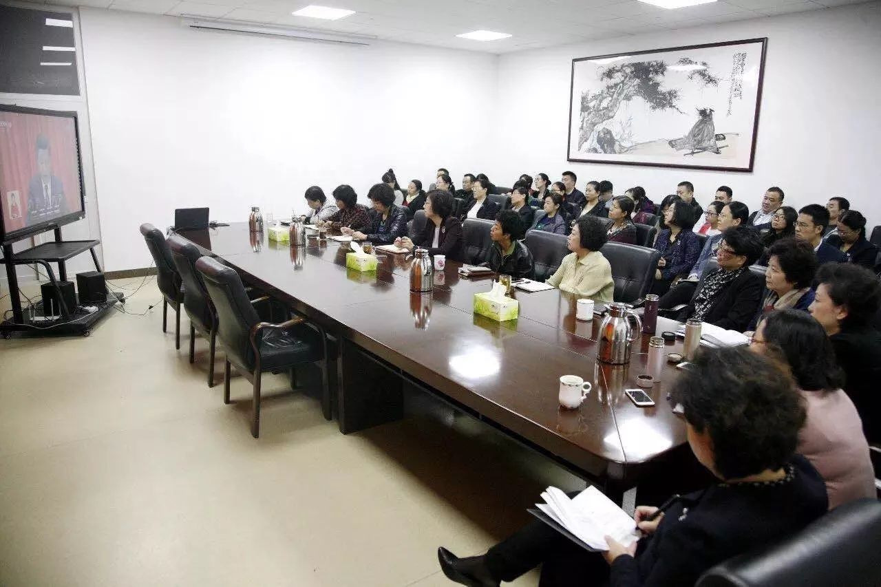 领航·倾听｜新思想引领新征程！各地妇联组织热议学习贯彻习*平近**新时代中国特色社会主义思想