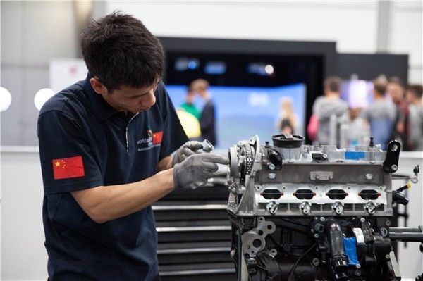 这可能是中国最出色的90后：世界综合格斗冠军、ofo创始人、浙大博导、全球汽车行业技能第九名……