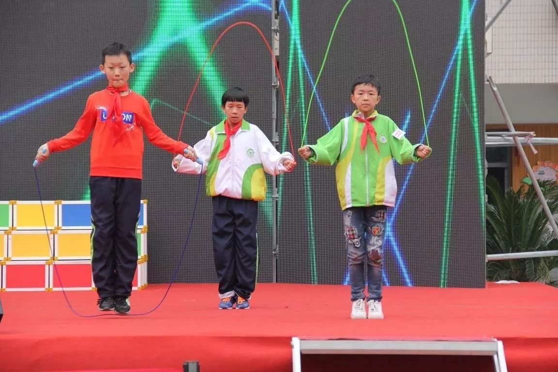 少先队喜迎十九大主题活动,喜迎少先队建队74周年