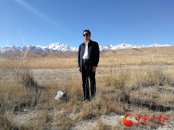 沙产业理论忠实践行者挑战荒漠的大漠之子——人物特写：治沙模范柴在军和他的大漠紫光