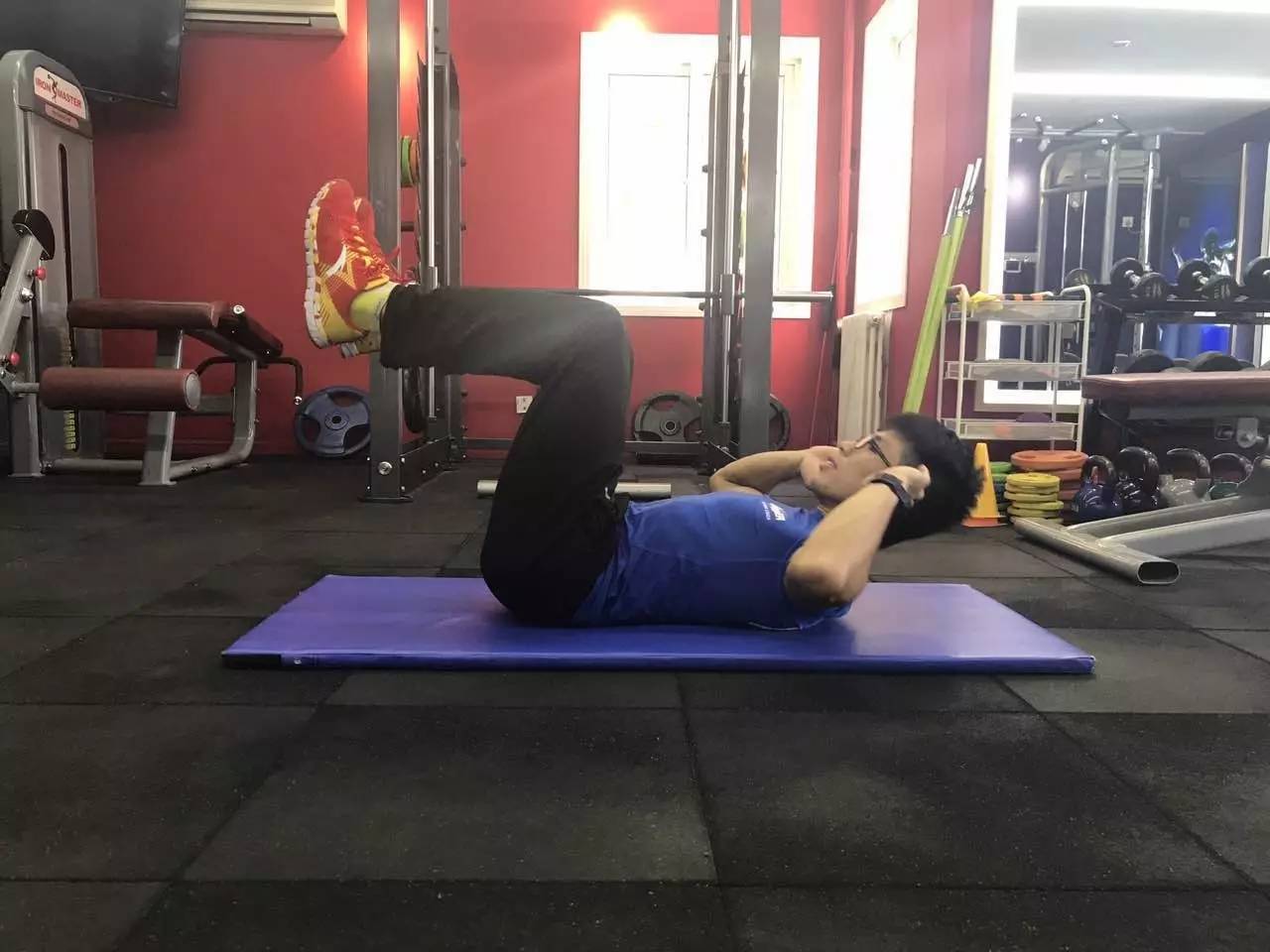 腰痛神奇针灸,腰痛的神奇秘方